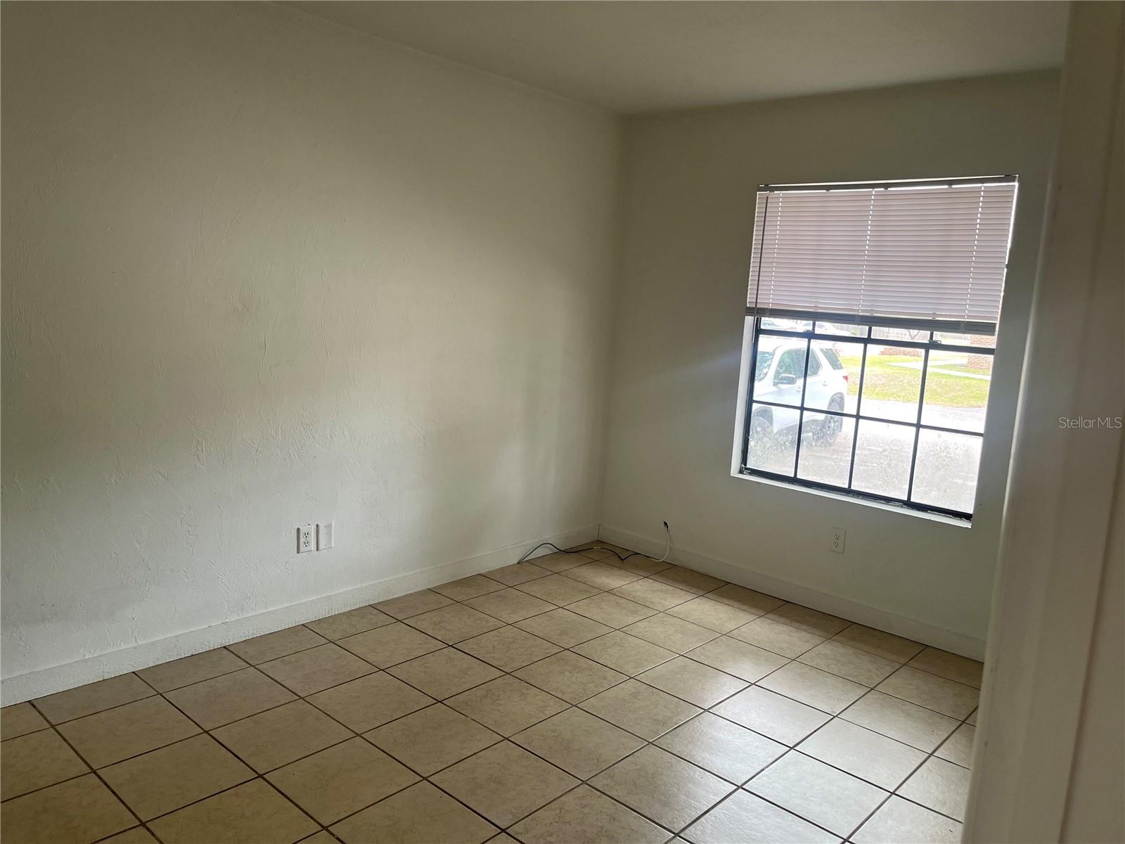 Image 5 of 7 For 2629 31st Place 1