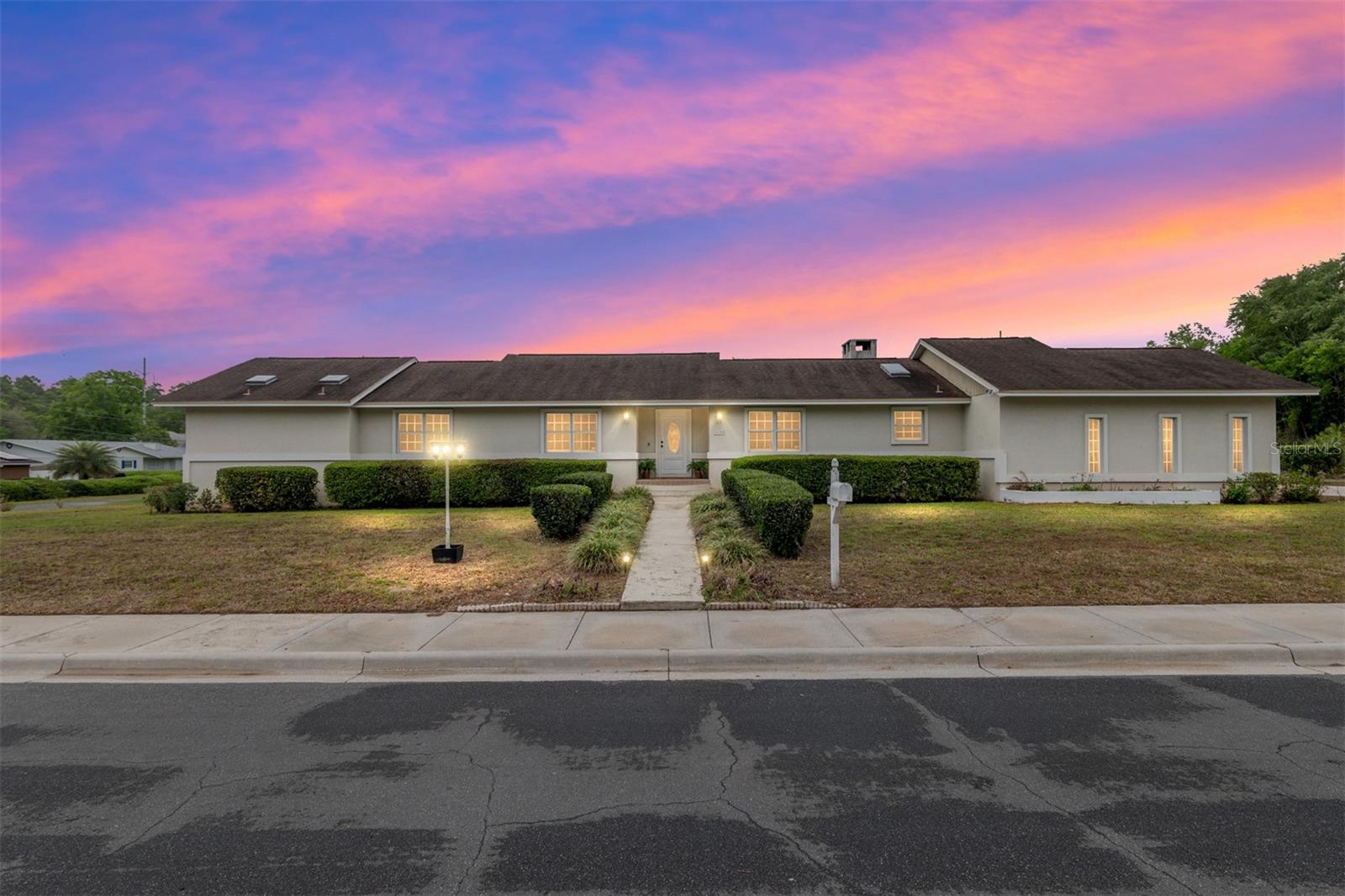 Image 24 of 32 For 1135 12th Avenue