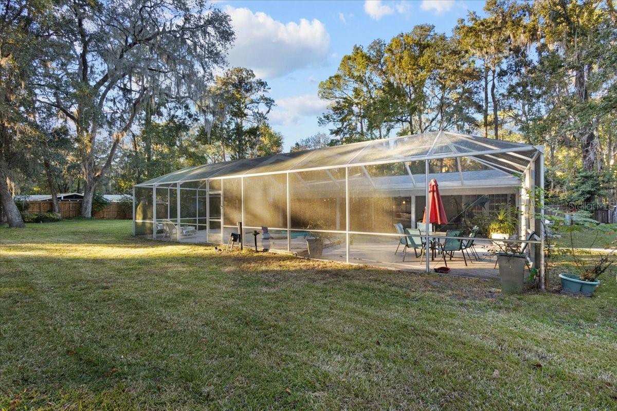 Image 39 of 49 For 5609 53rd Court