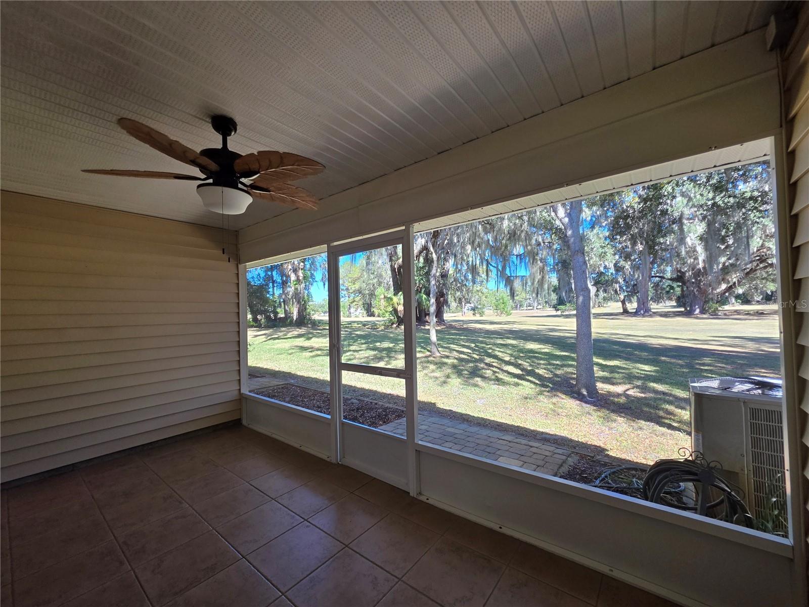 Image 18 of 23 For 13200 Newberry Road 101