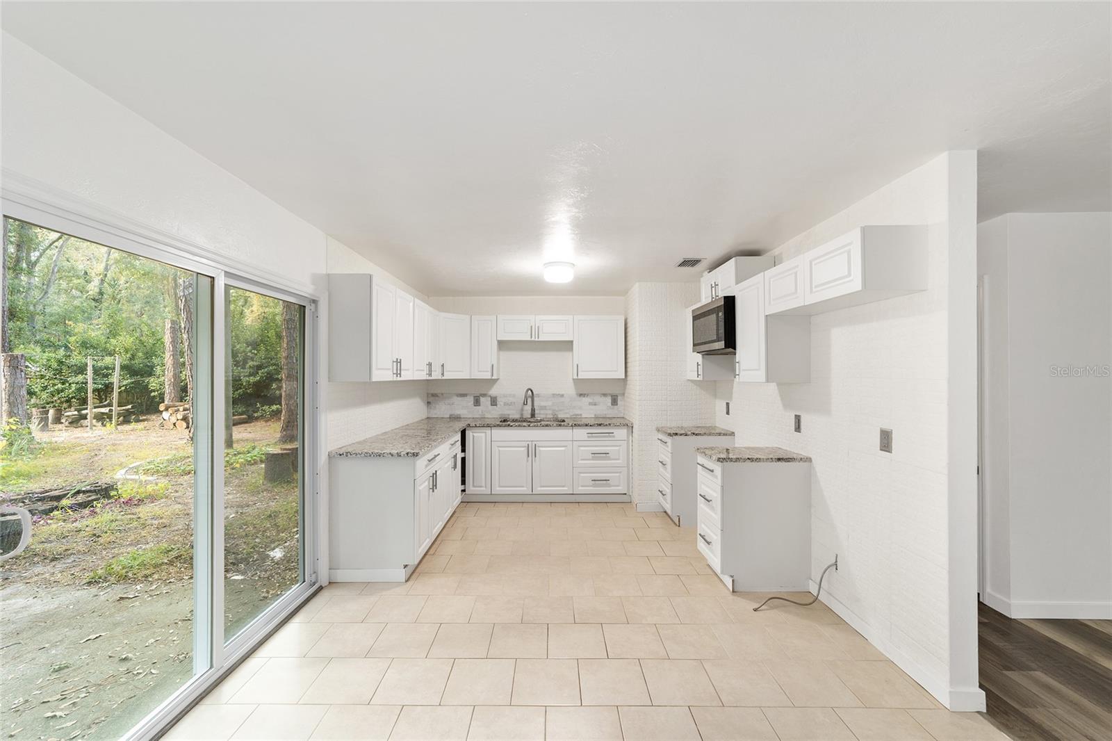 Image 13 of 35 For 16305 118th Place