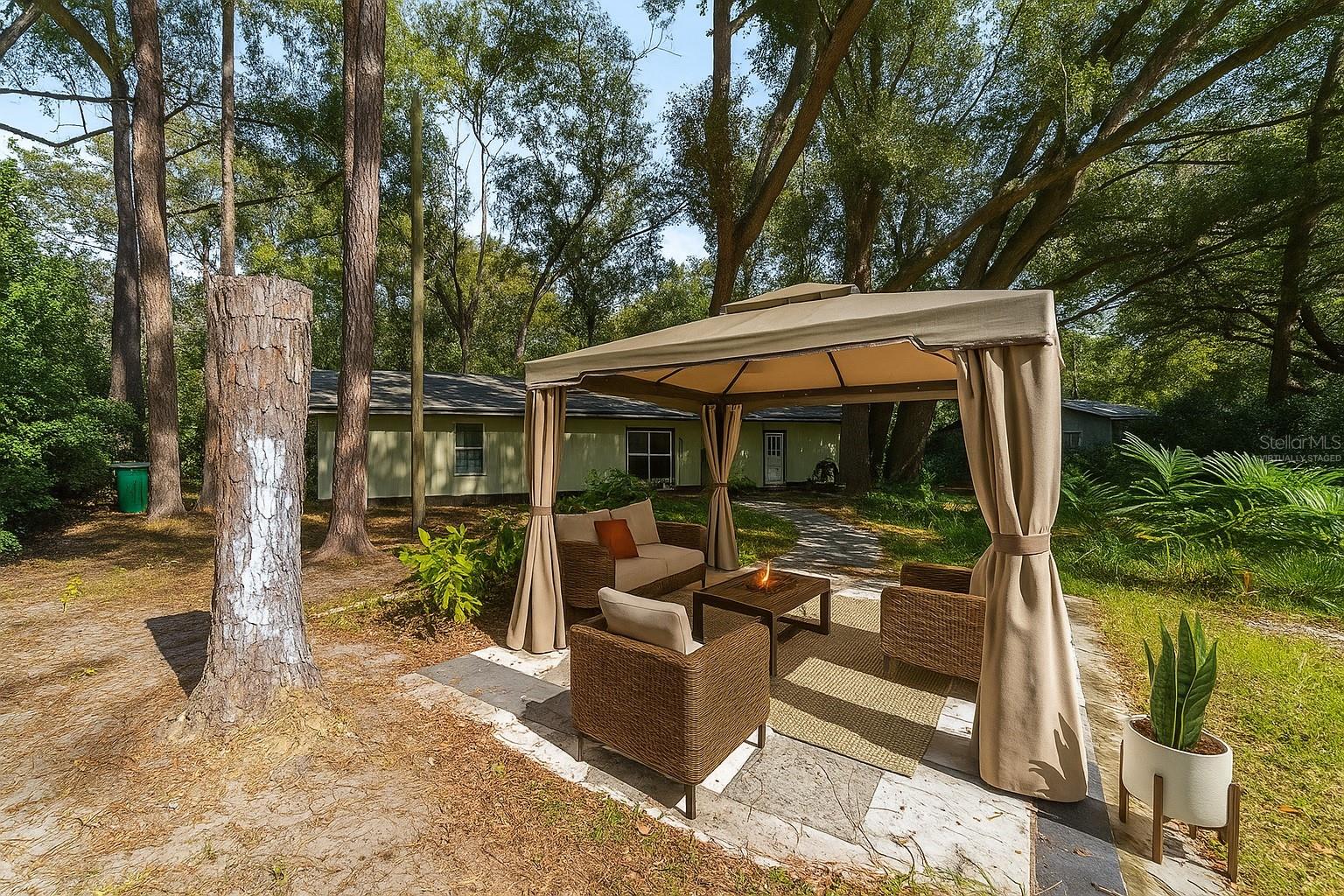 Image 27 of 35 For 16305 118th Place