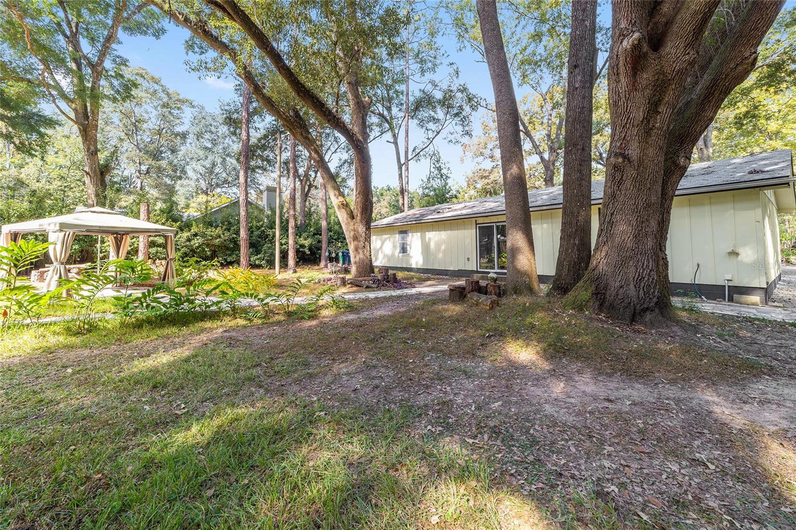 Image 32 of 35 For 16305 118th Place