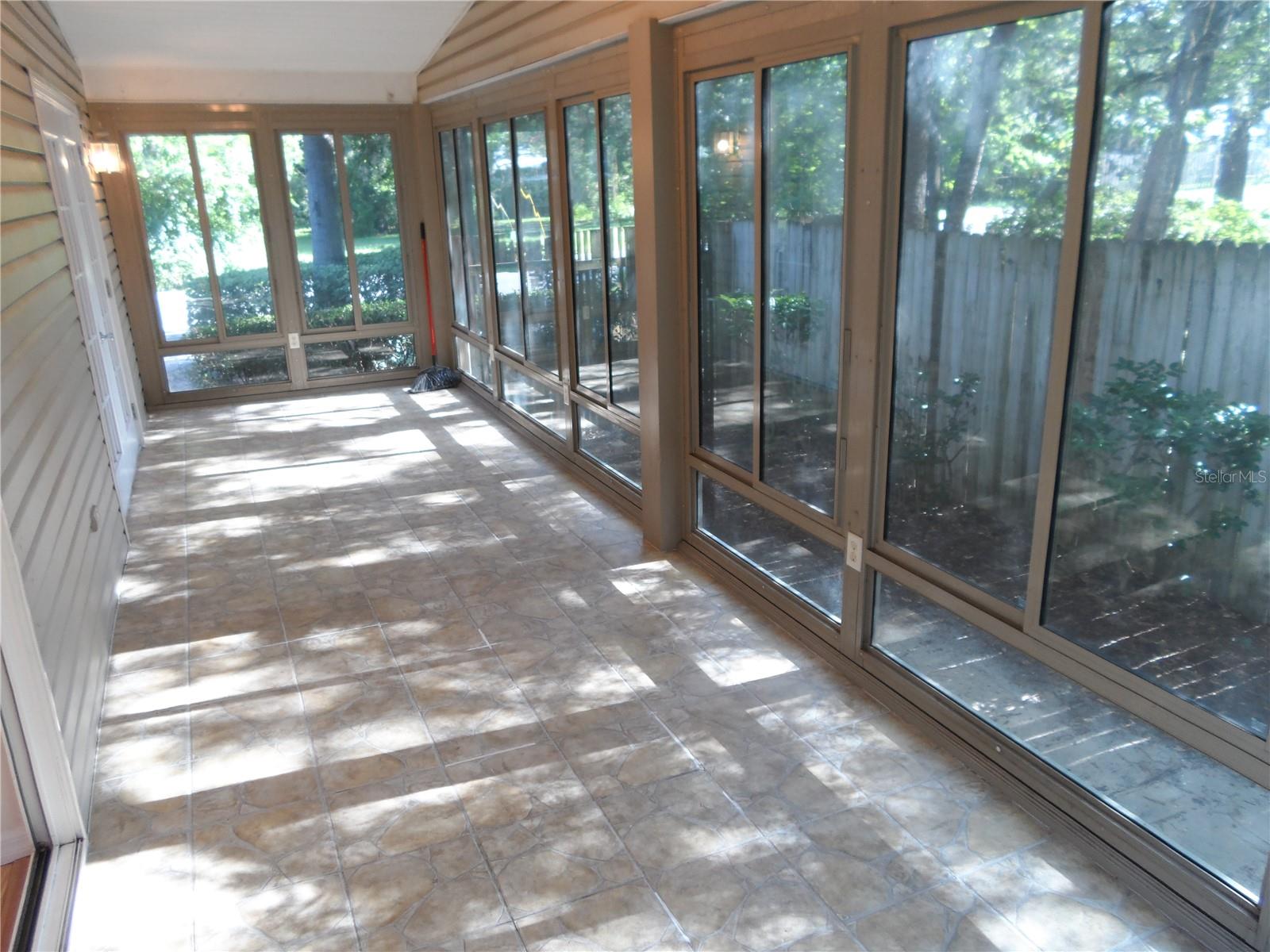 Image 15 of 16 For 1221 35th Avenue