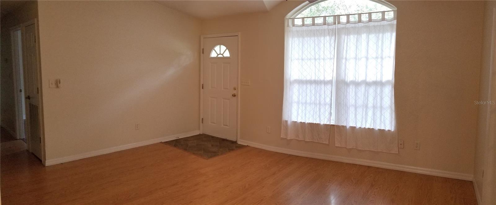 Image 4 of 16 For 1221 35th Avenue