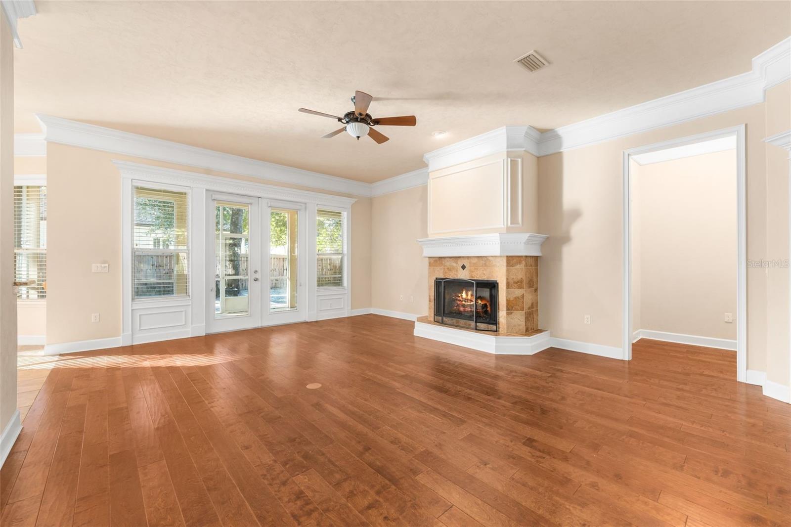 Image 5 of 37 For 8947 66th Place