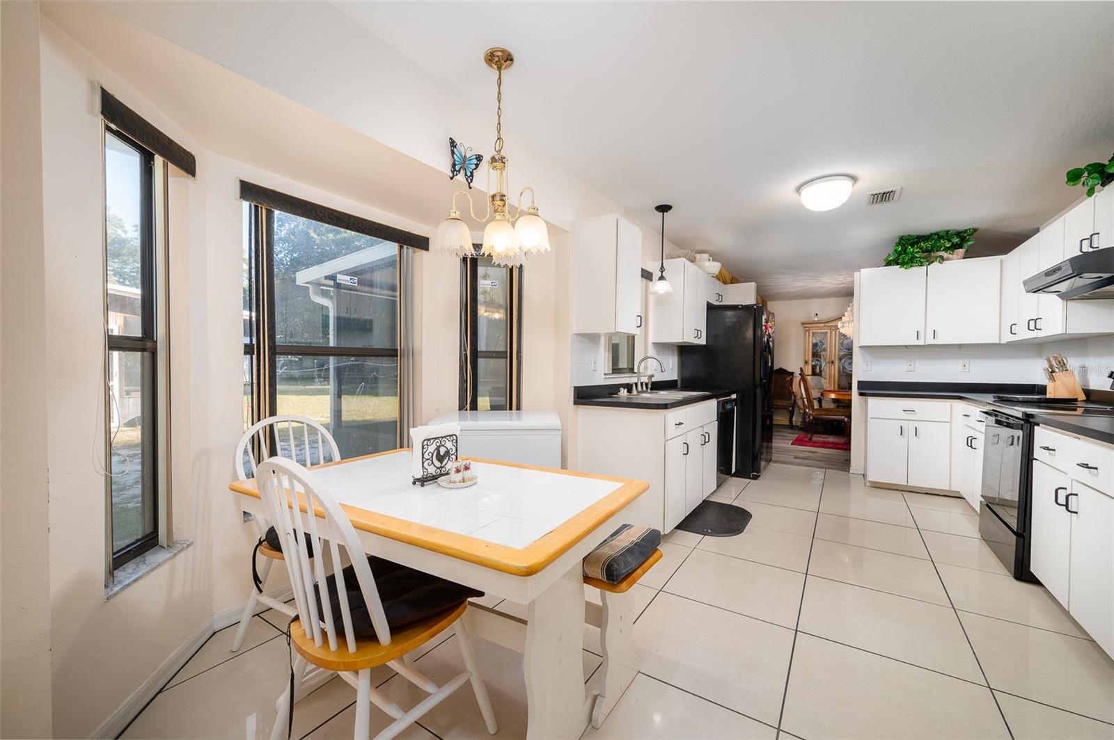 Image 12 of 39 For 10117 170th Street