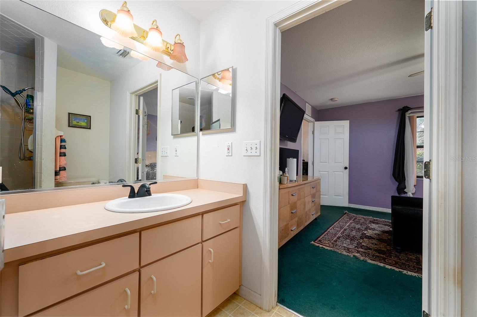 Image 20 of 39 For 10117 170th Street