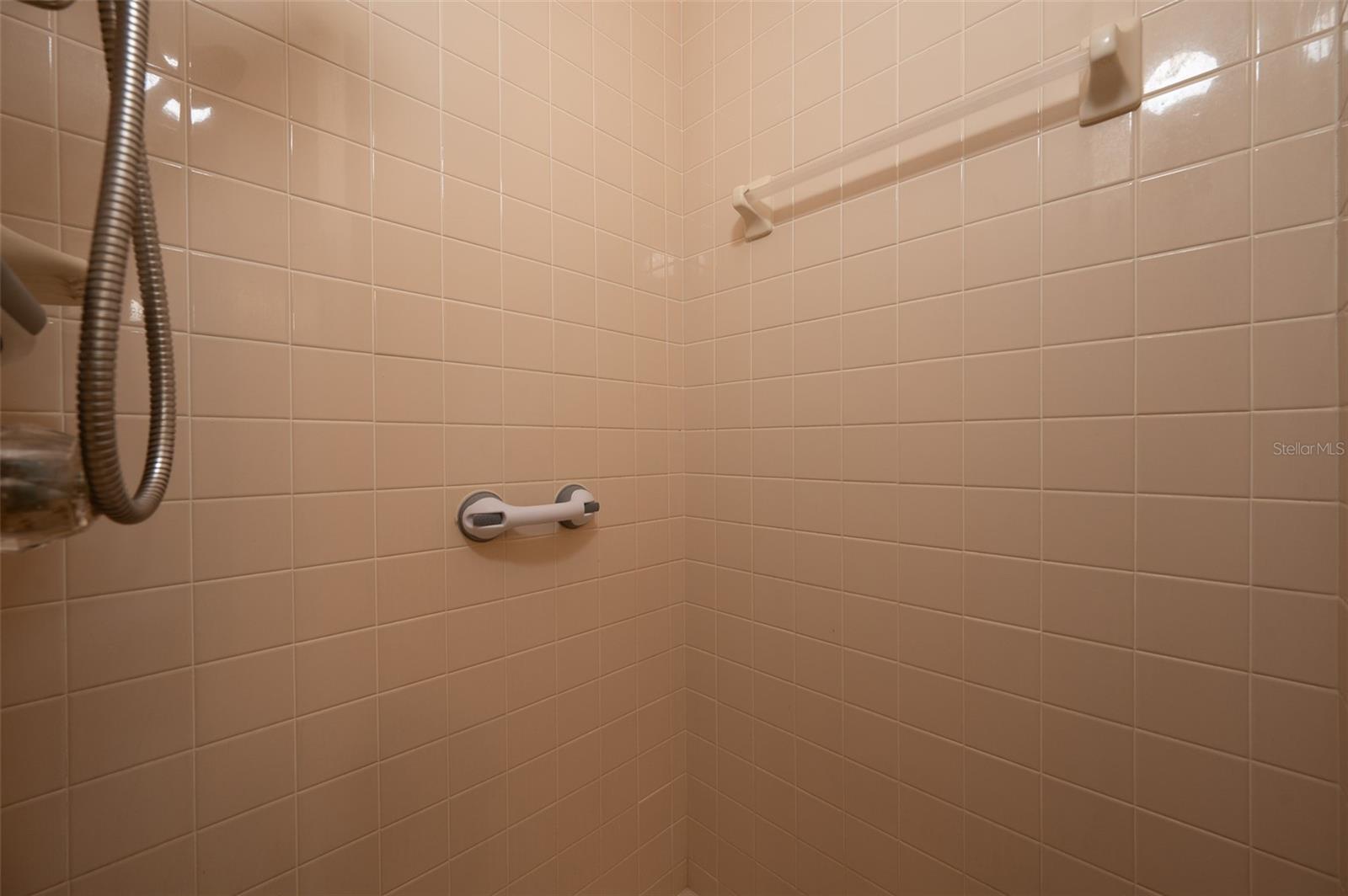 Image 22 of 39 For 10117 170th Street