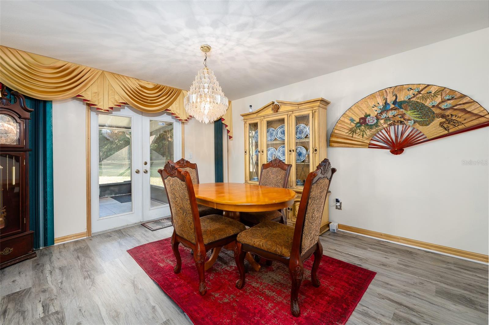 Image 7 of 39 For 10117 170th Street