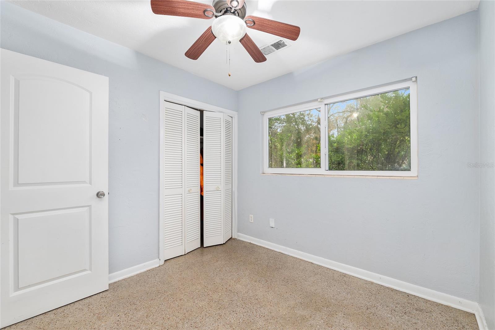 Image 20 of 43 For 305 34th Street