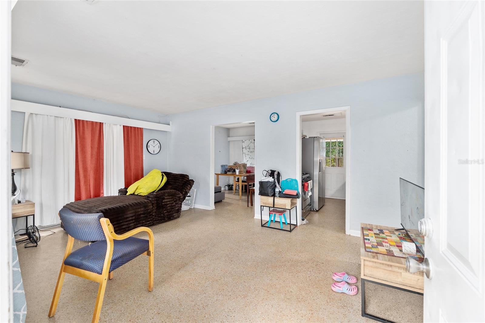 Image 3 of 43 For 305 34th Street