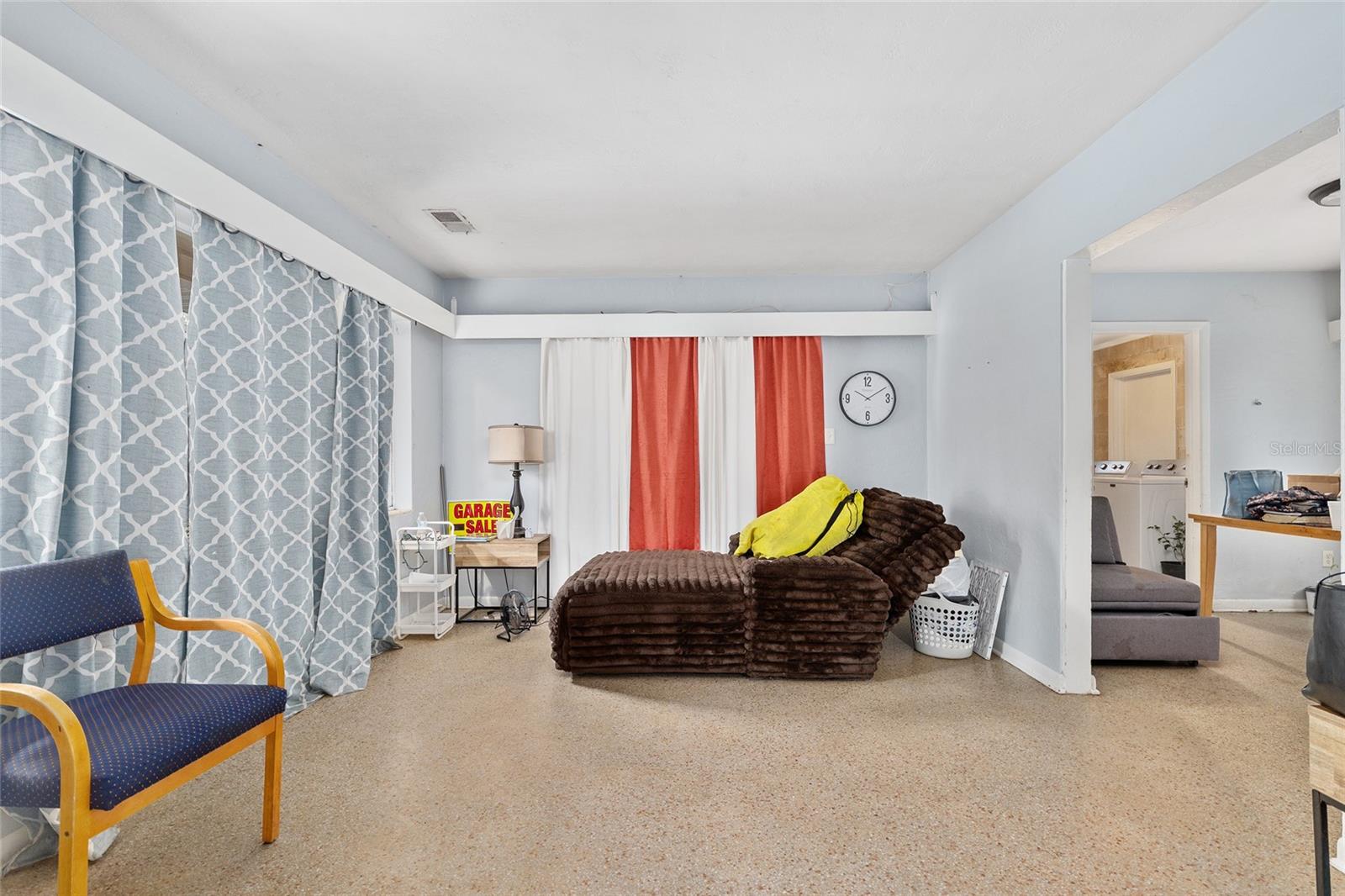 Image 5 of 43 For 305 34th Street