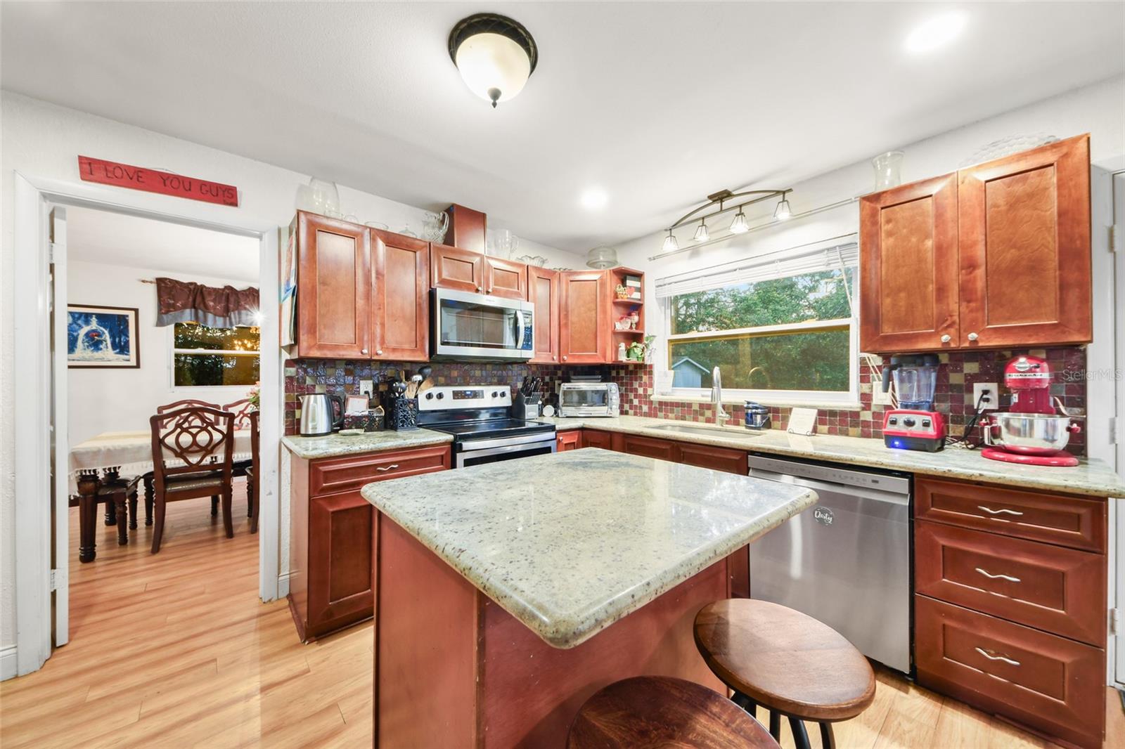 Image 14 of 49 For 1916 21st Street