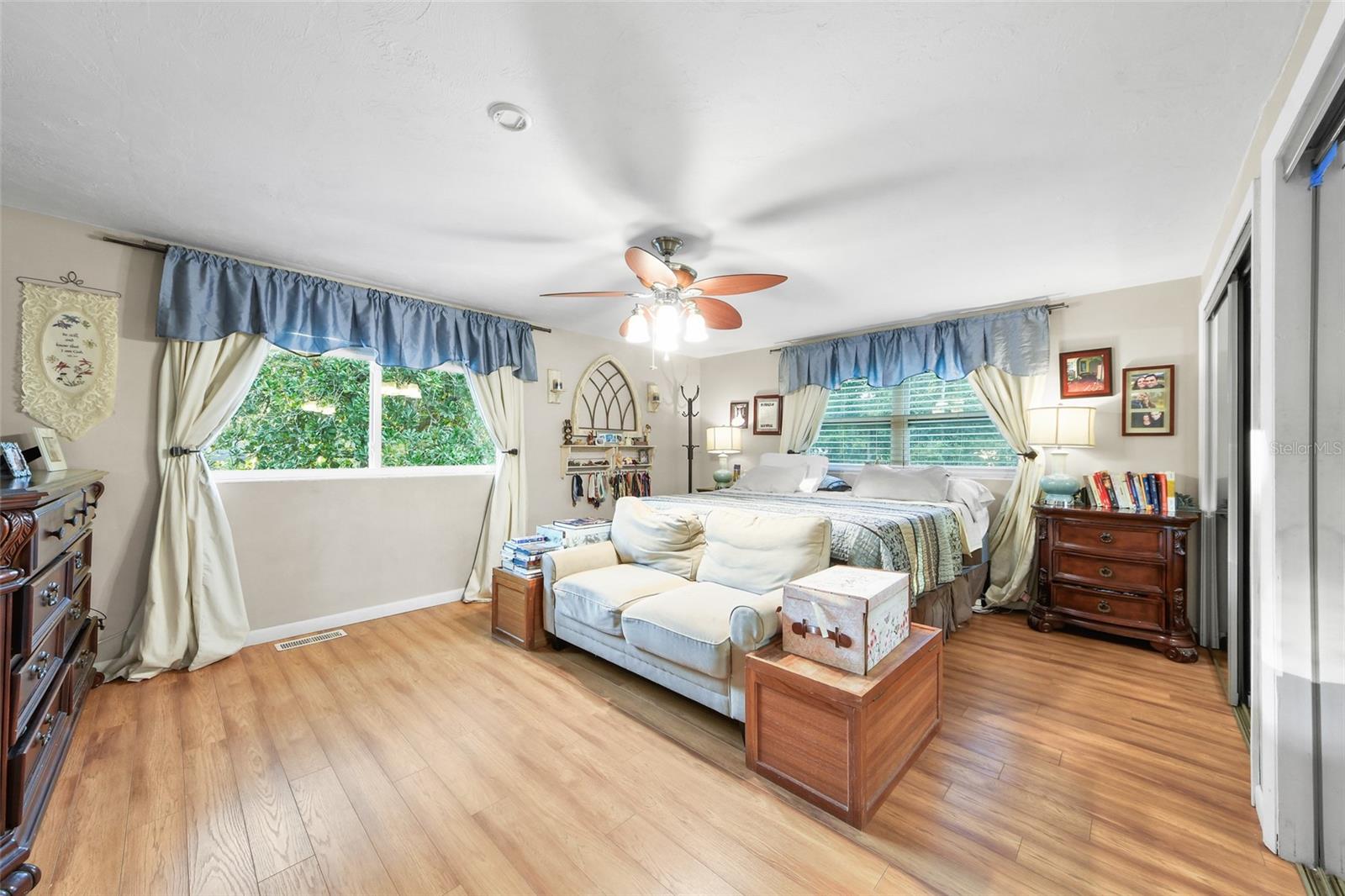 Image 22 of 49 For 1916 21st Street