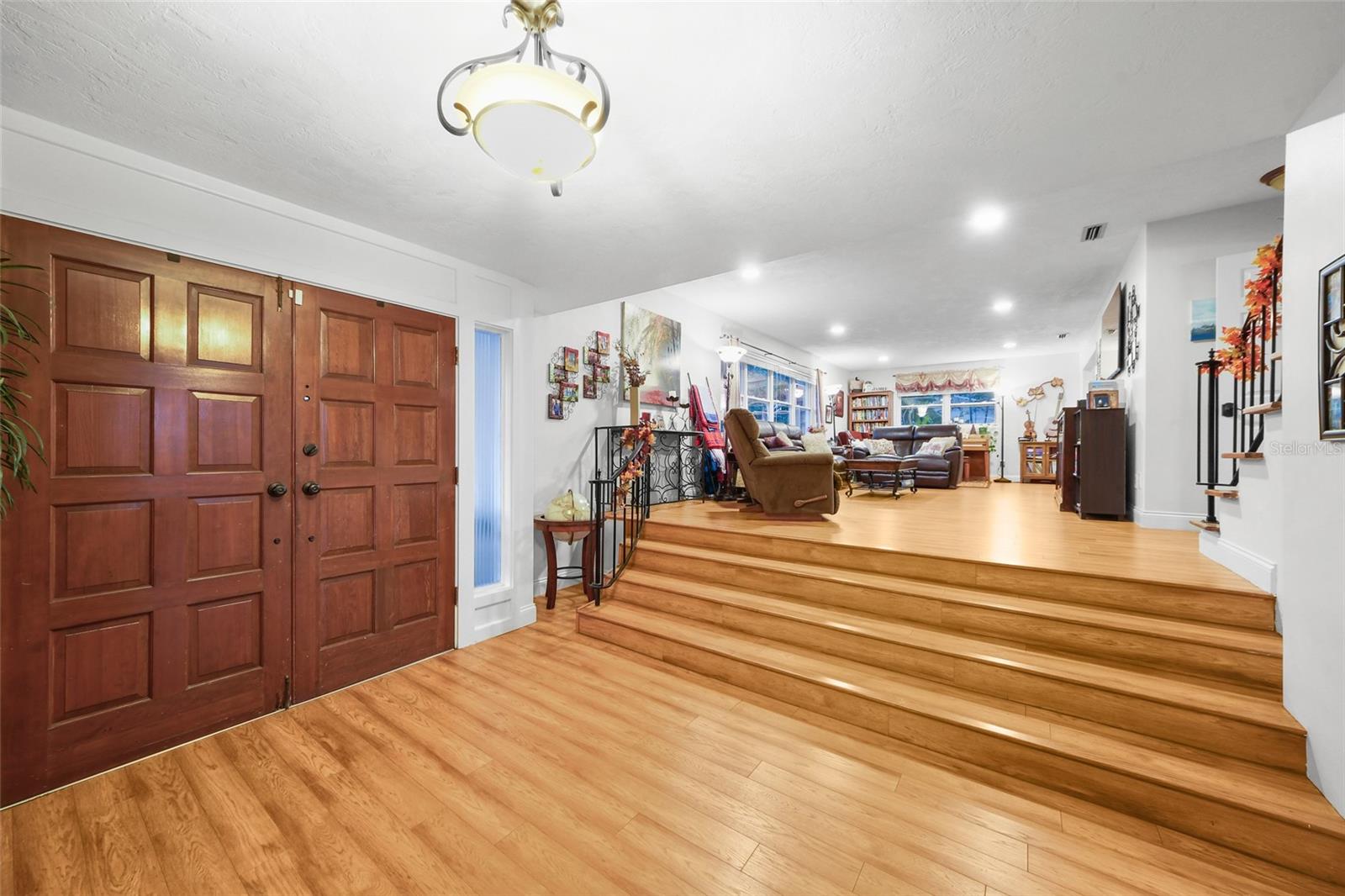 Image 3 of 49 For 1916 21st Street