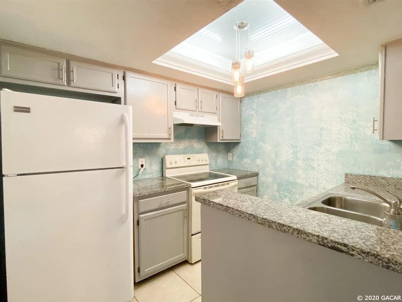 Image 4 of 19 For 5855 8th Place