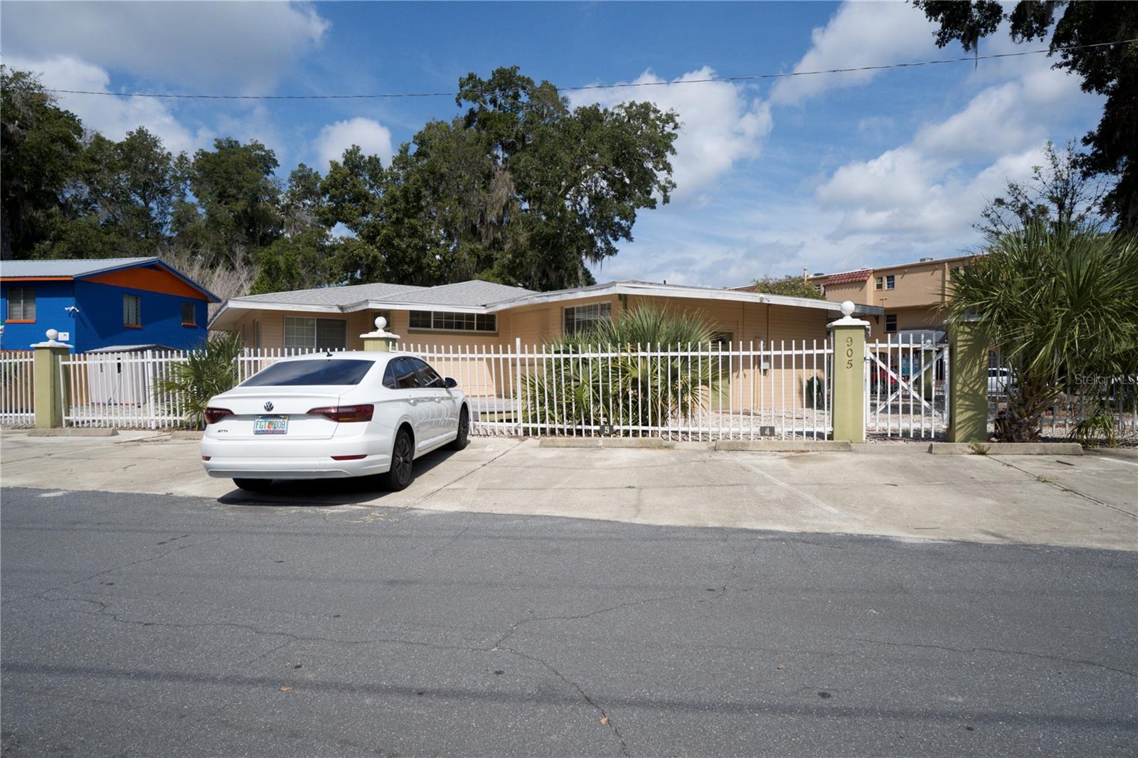 Image 3 of 31 For 905 8th Avenue