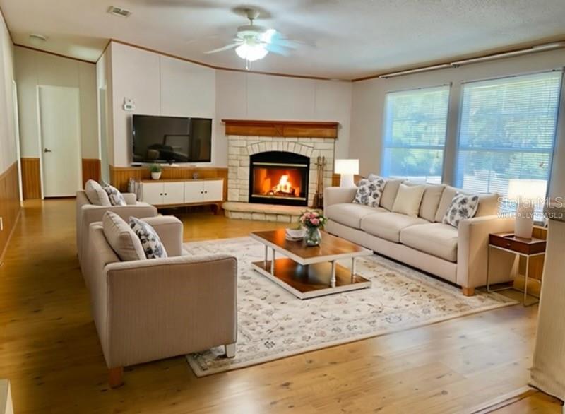 Image 17 of 53 For 12752 9th Place