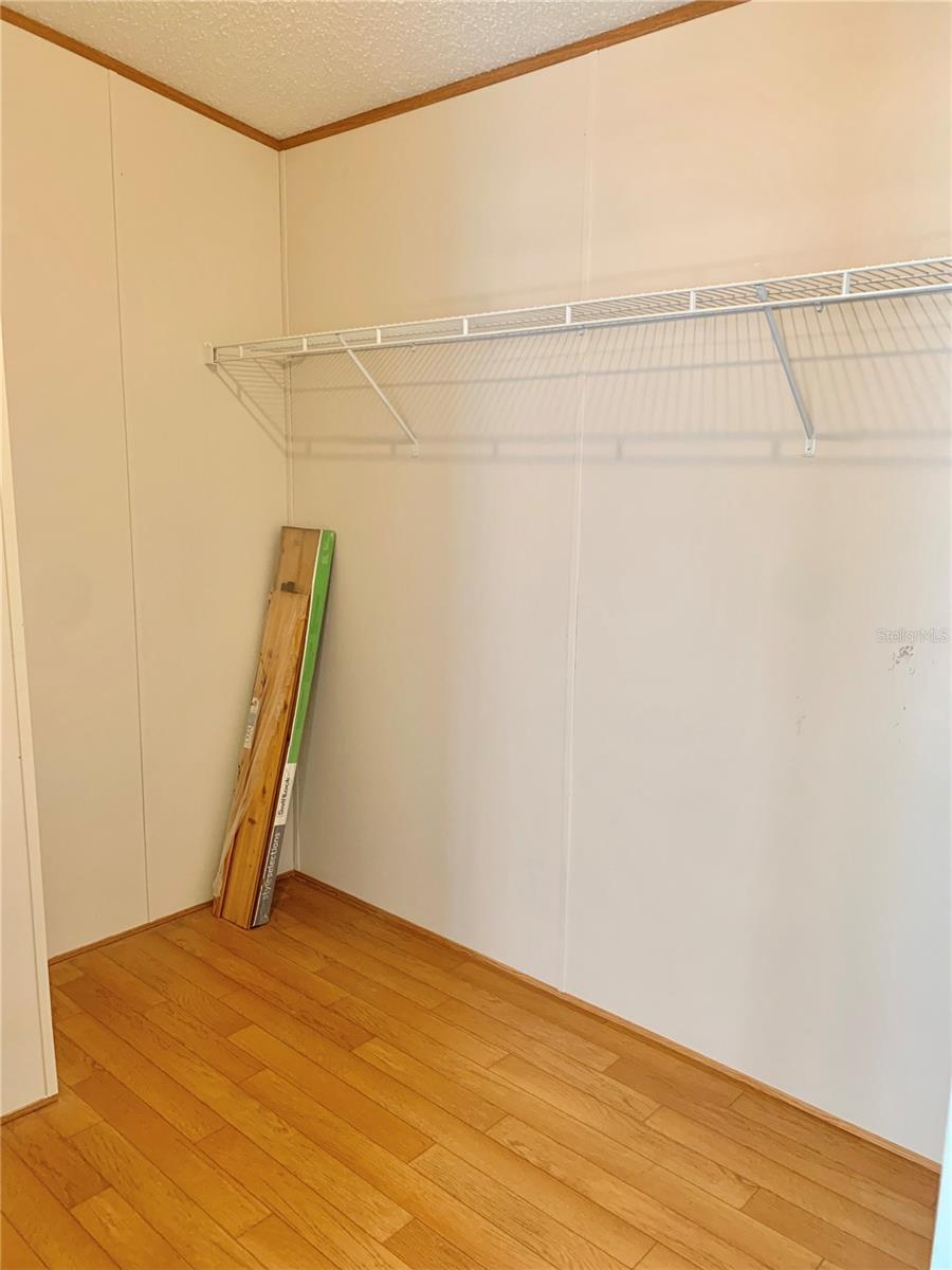 Image 23 of 53 For 12752 9th Place