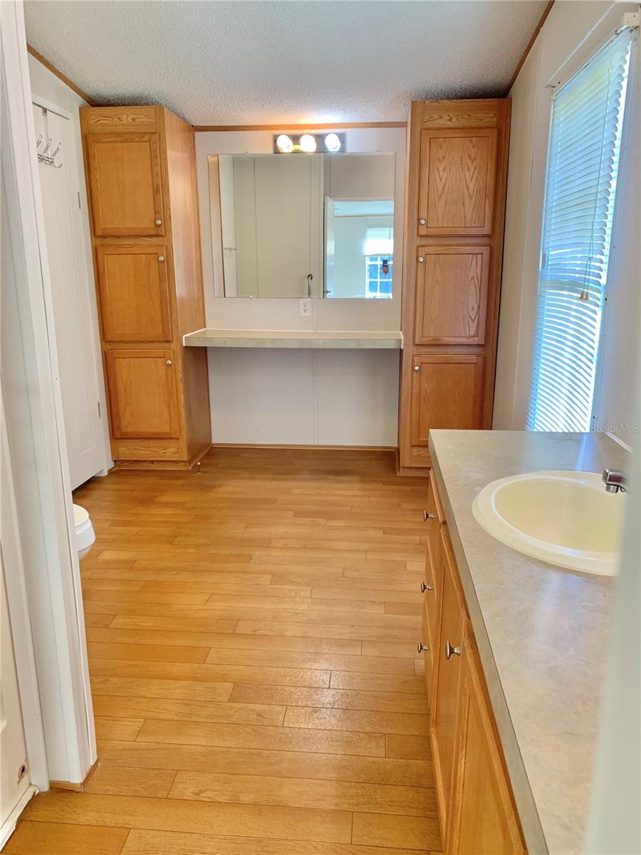 Image 25 of 53 For 12752 9th Place