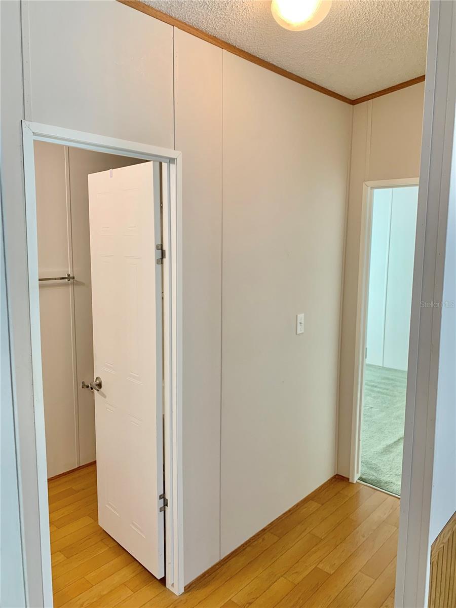 Image 30 of 53 For 12752 9th Place