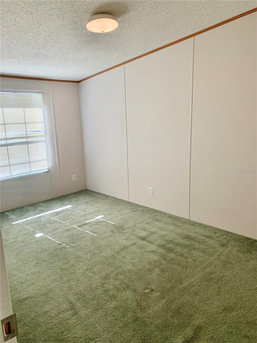 Image 33 of 53 For 12752 9th Place