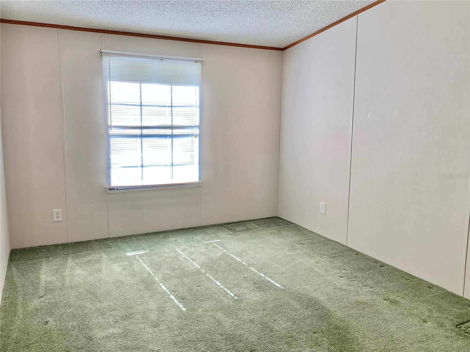 Image 35 of 53 For 12752 9th Place