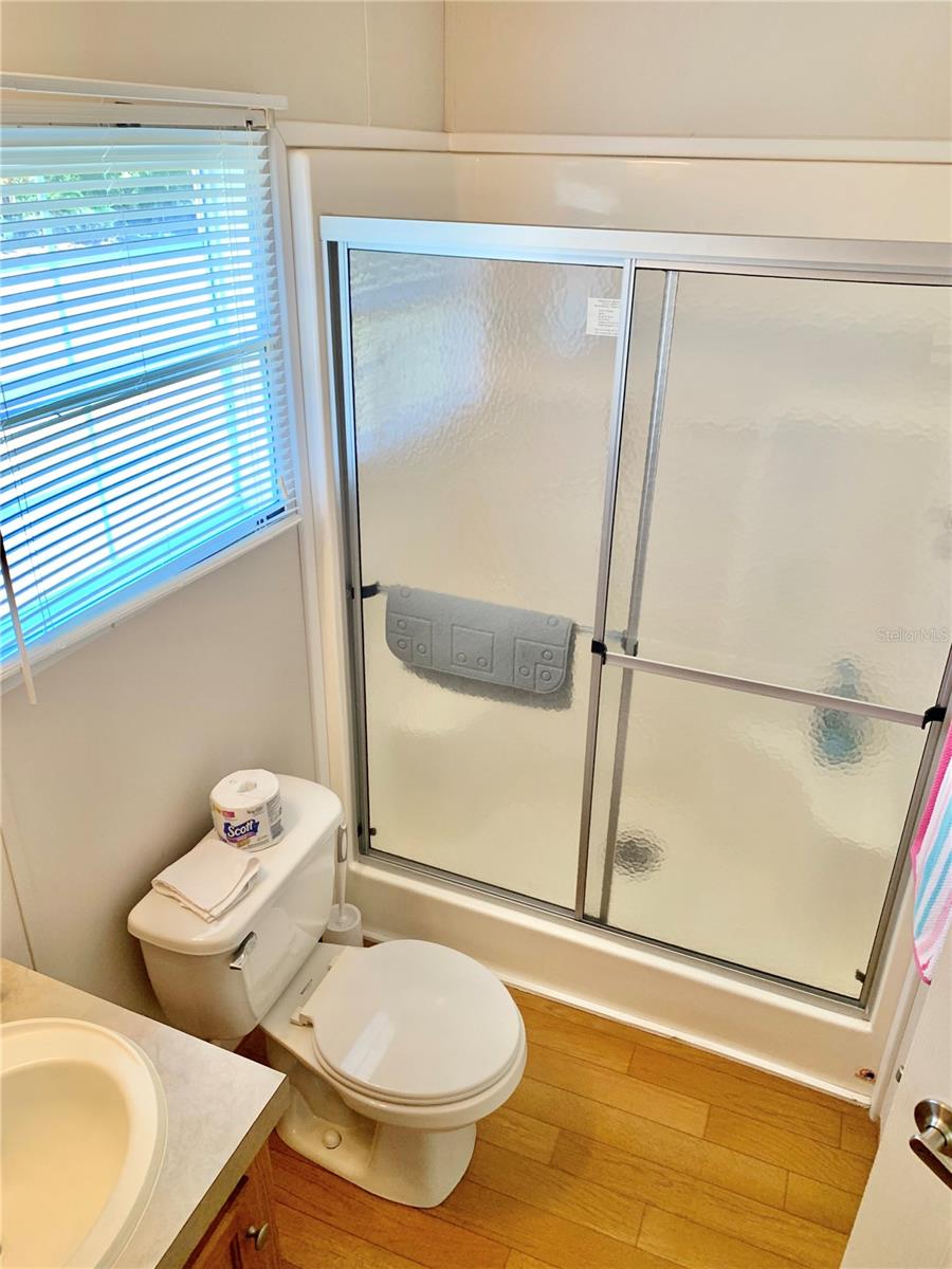 Image 38 of 53 For 12752 9th Place