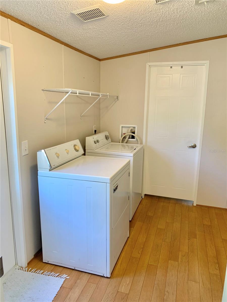 Image 42 of 53 For 12752 9th Place