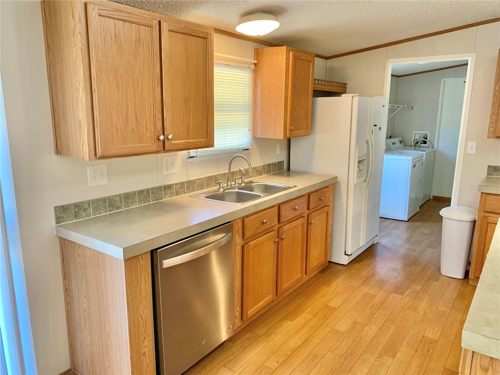 Image 8 of 53 For 12752 9th Place