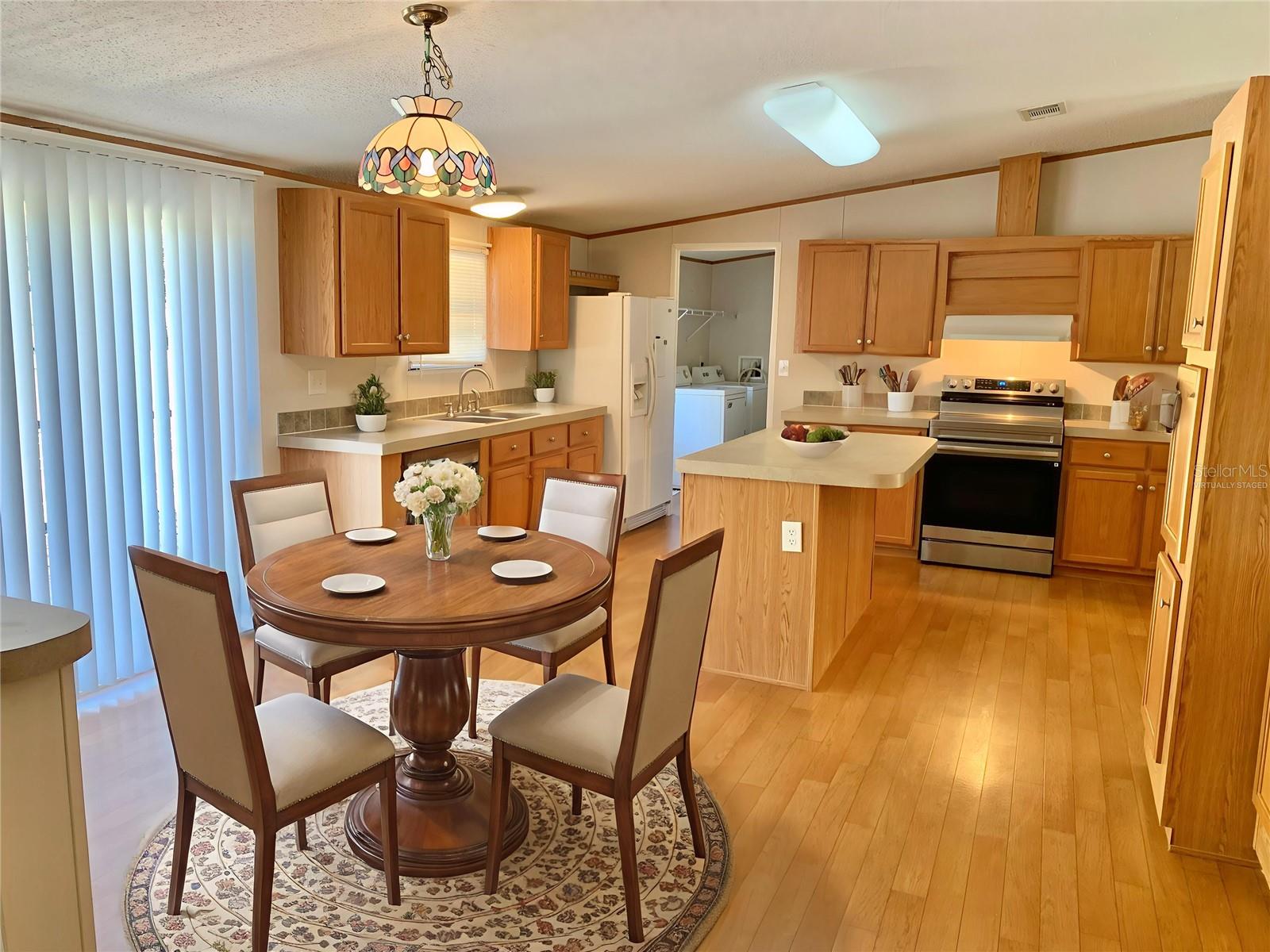 Image 9 of 53 For 12752 9th Place