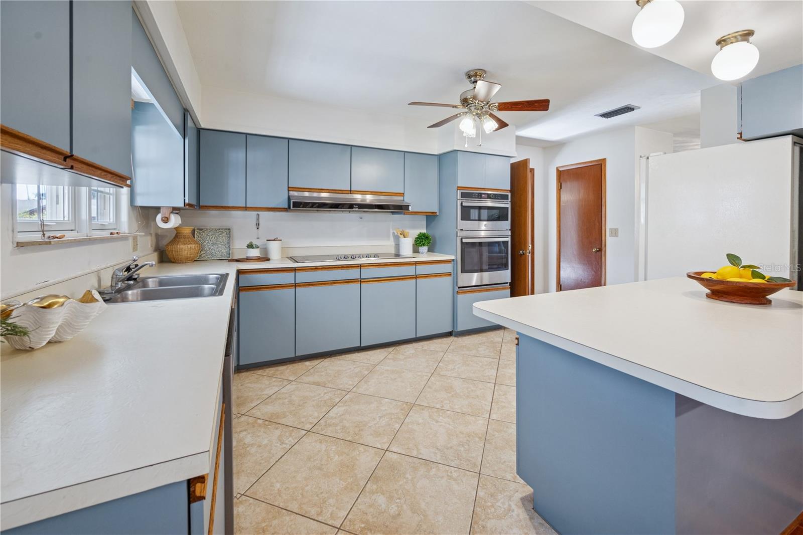 Image 12 of 34 For 381 5th Avenue