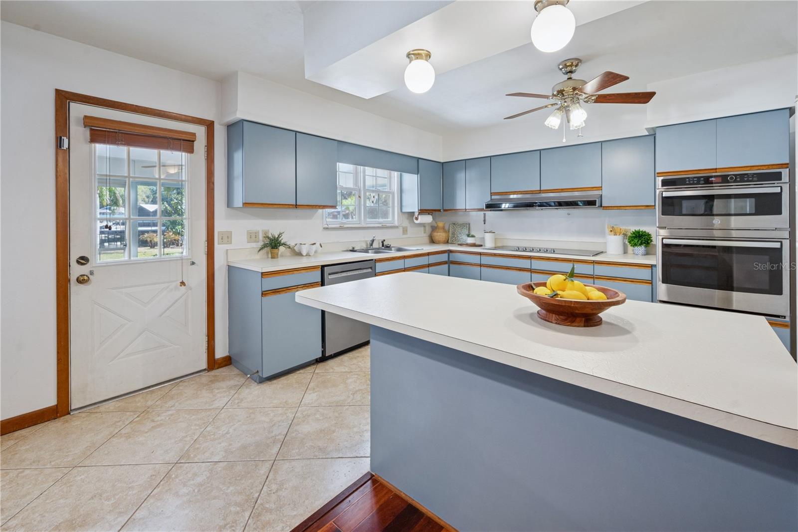 Image 13 of 34 For 381 5th Avenue