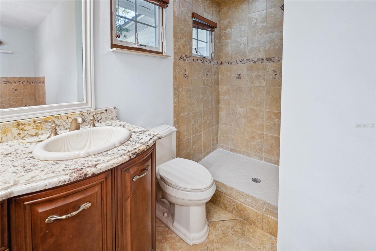 Image 25 of 34 For 381 5th Avenue