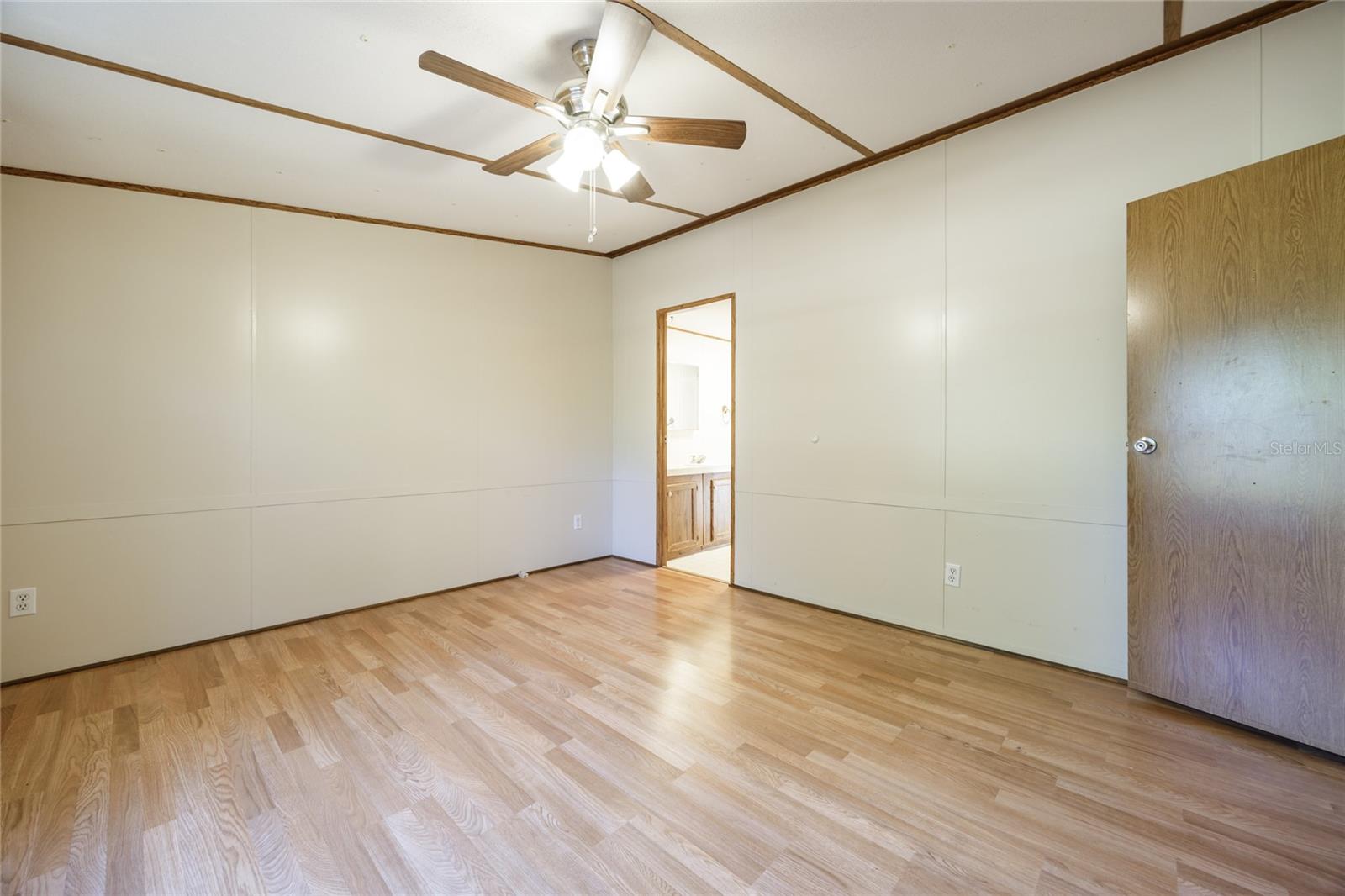 Image 20 of 46 For 7122 200th Terrace