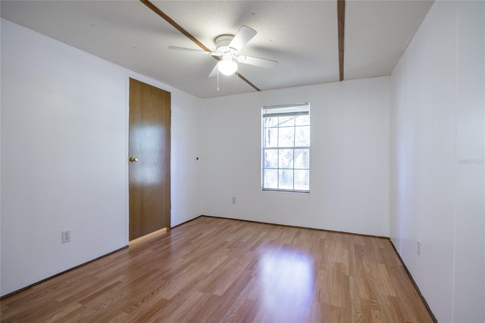 Image 24 of 46 For 7122 200th Terrace