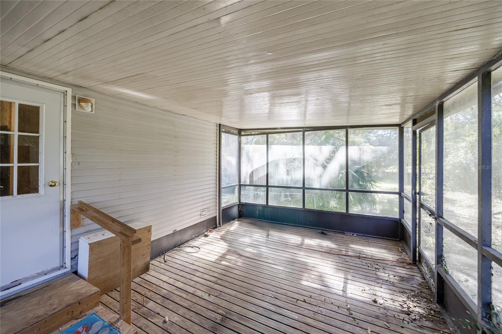 Image 37 of 46 For 7122 200th Terrace