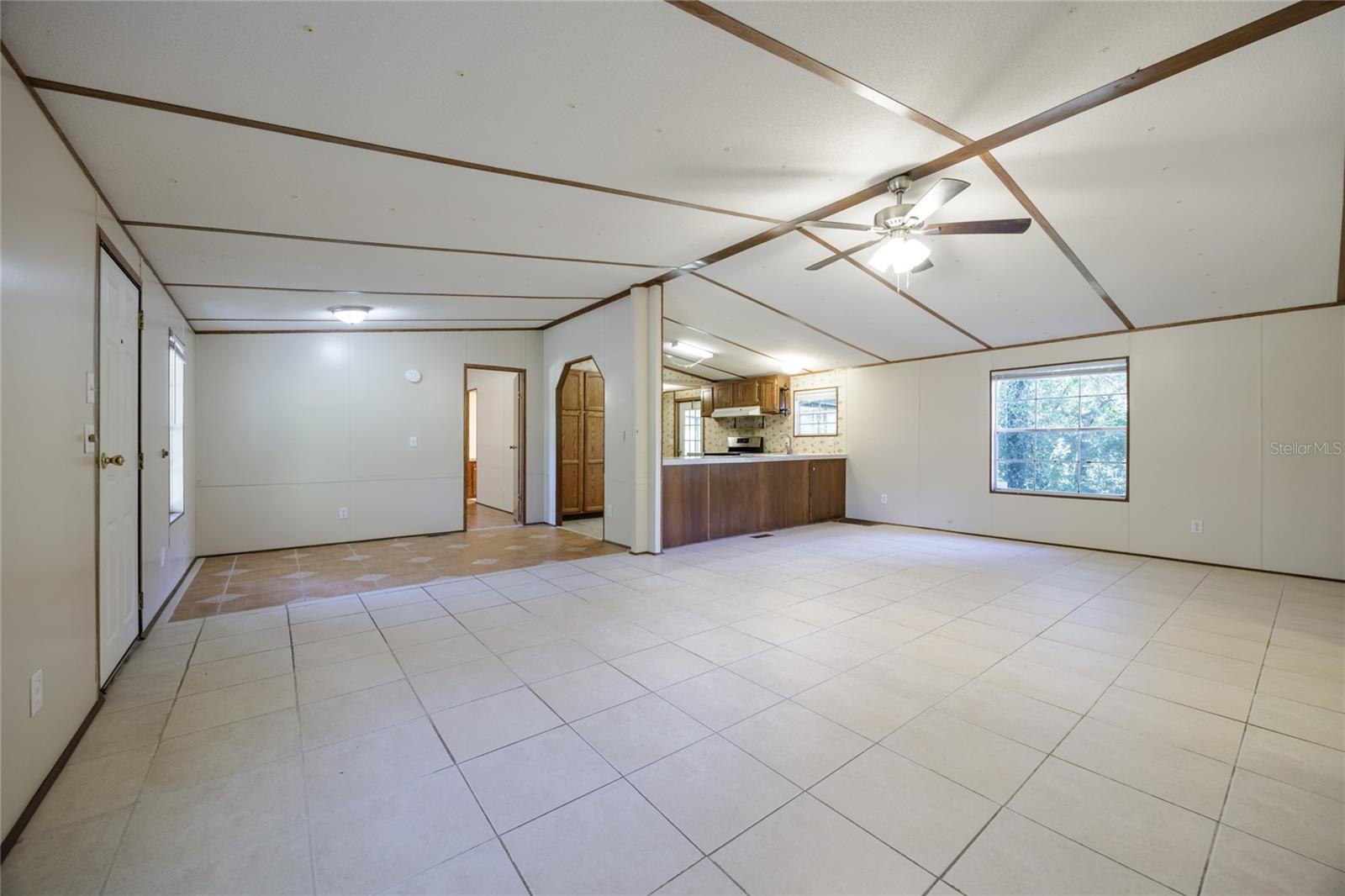 Image 7 of 46 For 7122 200th Terrace