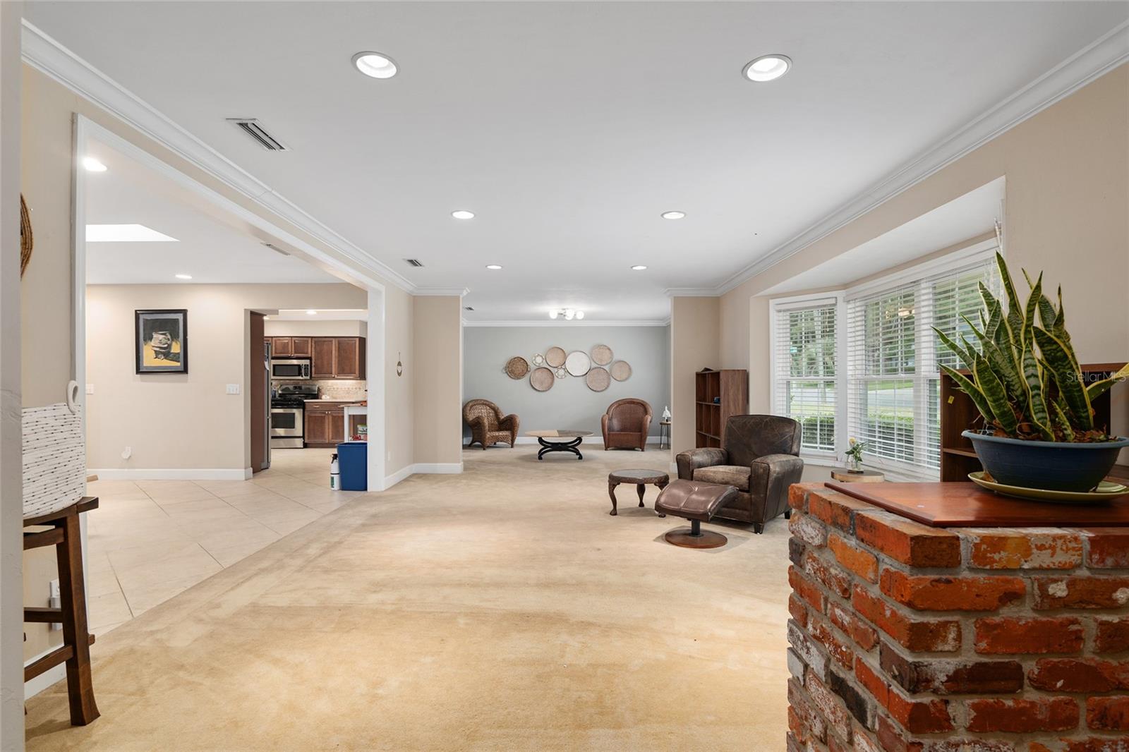 Image 2 of 92 For 2821 12th Place