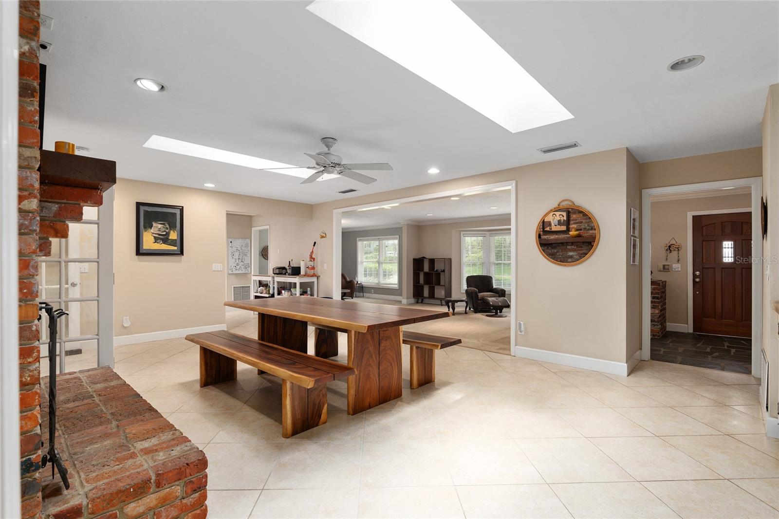 Image 20 of 92 For 2821 12th Place