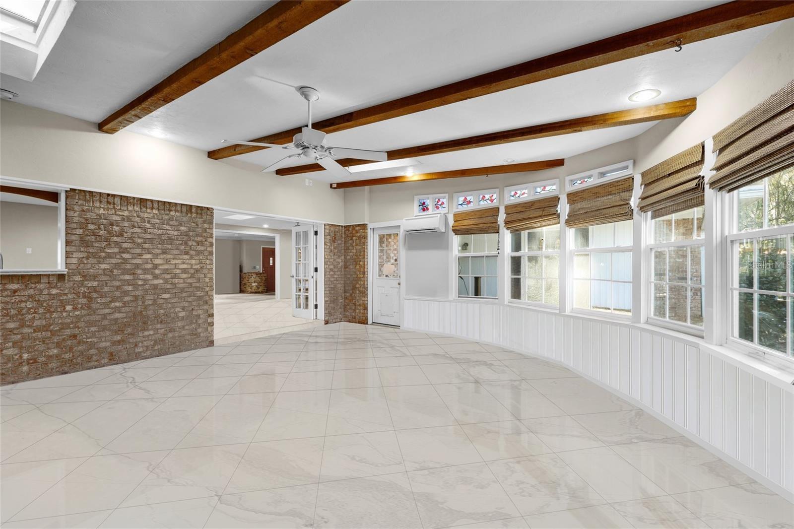 Image 23 of 92 For 2821 12th Place