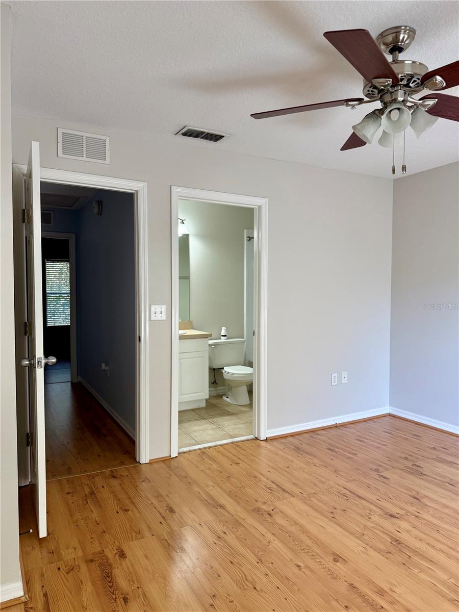 Image 14 of 16 For 2636 35th Place 21