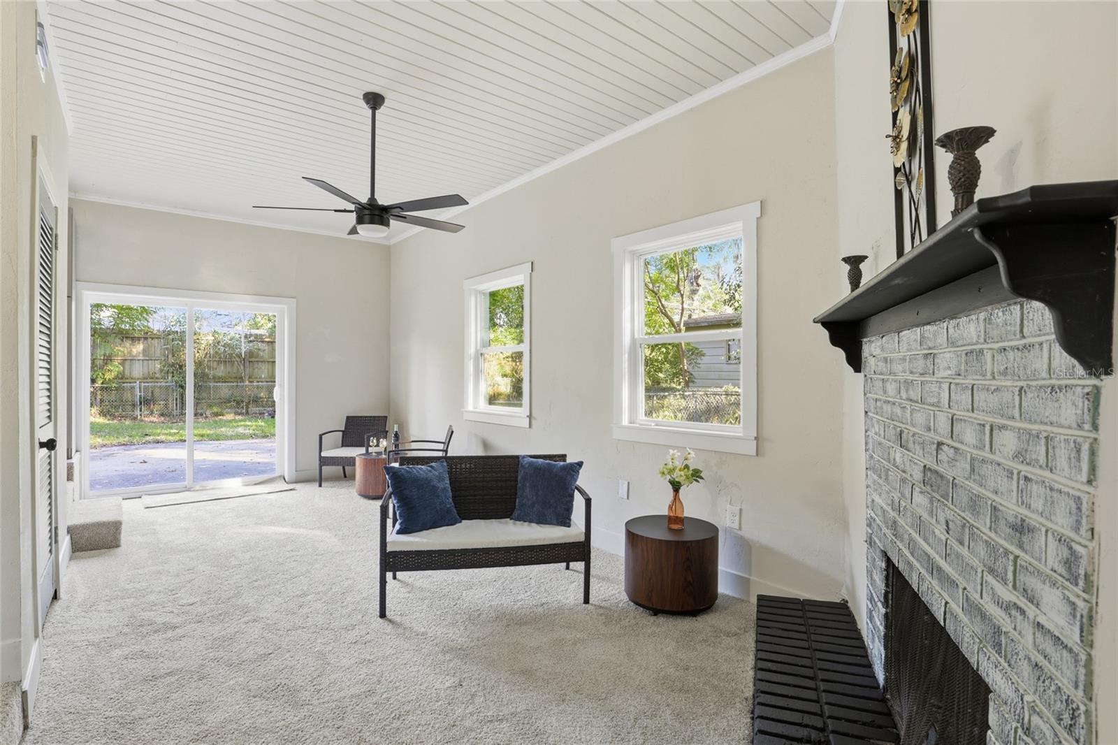 Image 11 of 27 For 601 35th Terrace