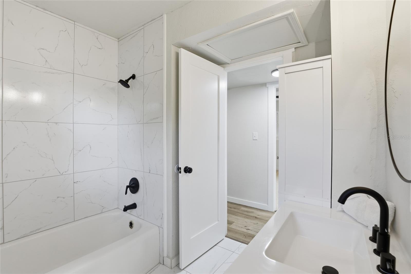 Image 15 of 27 For 601 35th Terrace