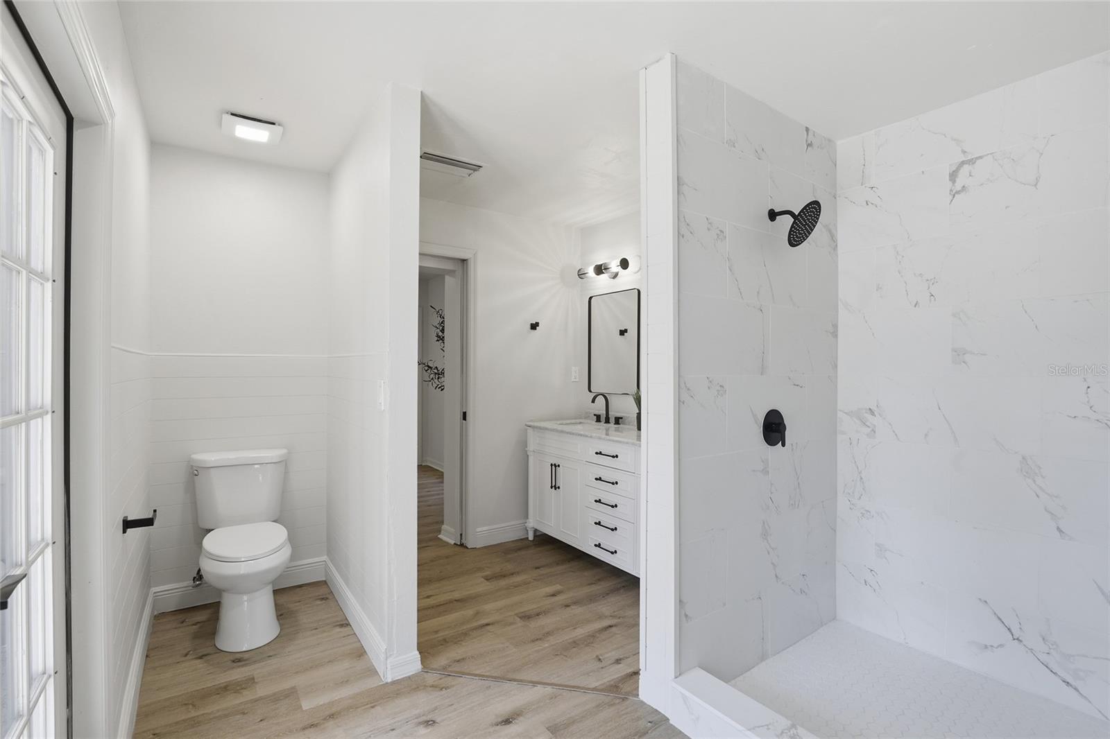 Image 18 of 40 For 9325 77th Court