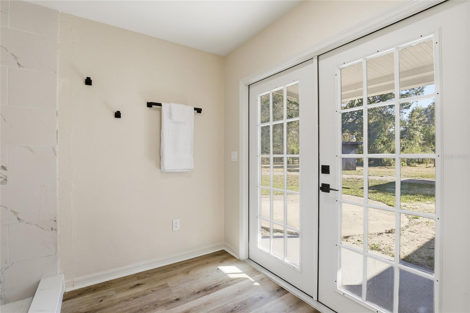 Image 20 of 40 For 9325 77th Court