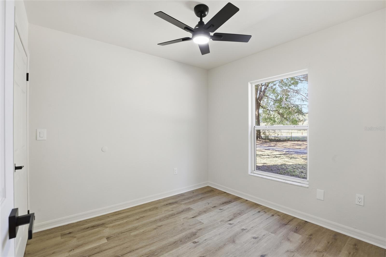 Image 21 of 40 For 9325 77th Court