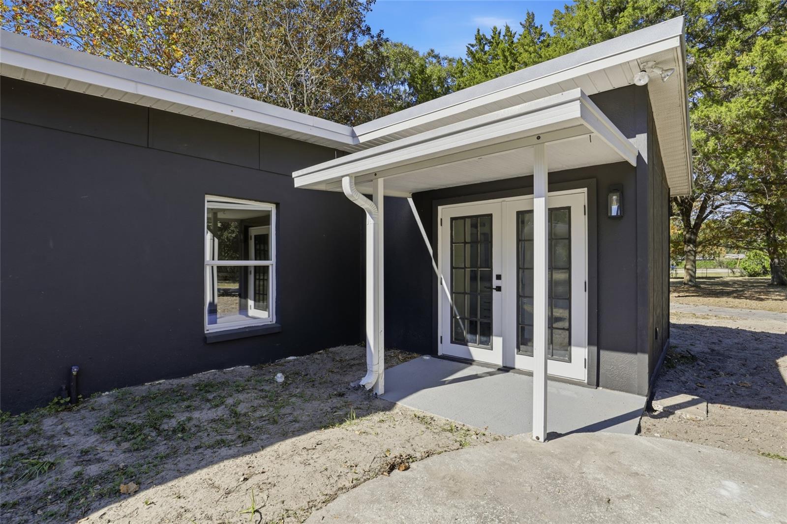 Image 26 of 40 For 9325 77th Court