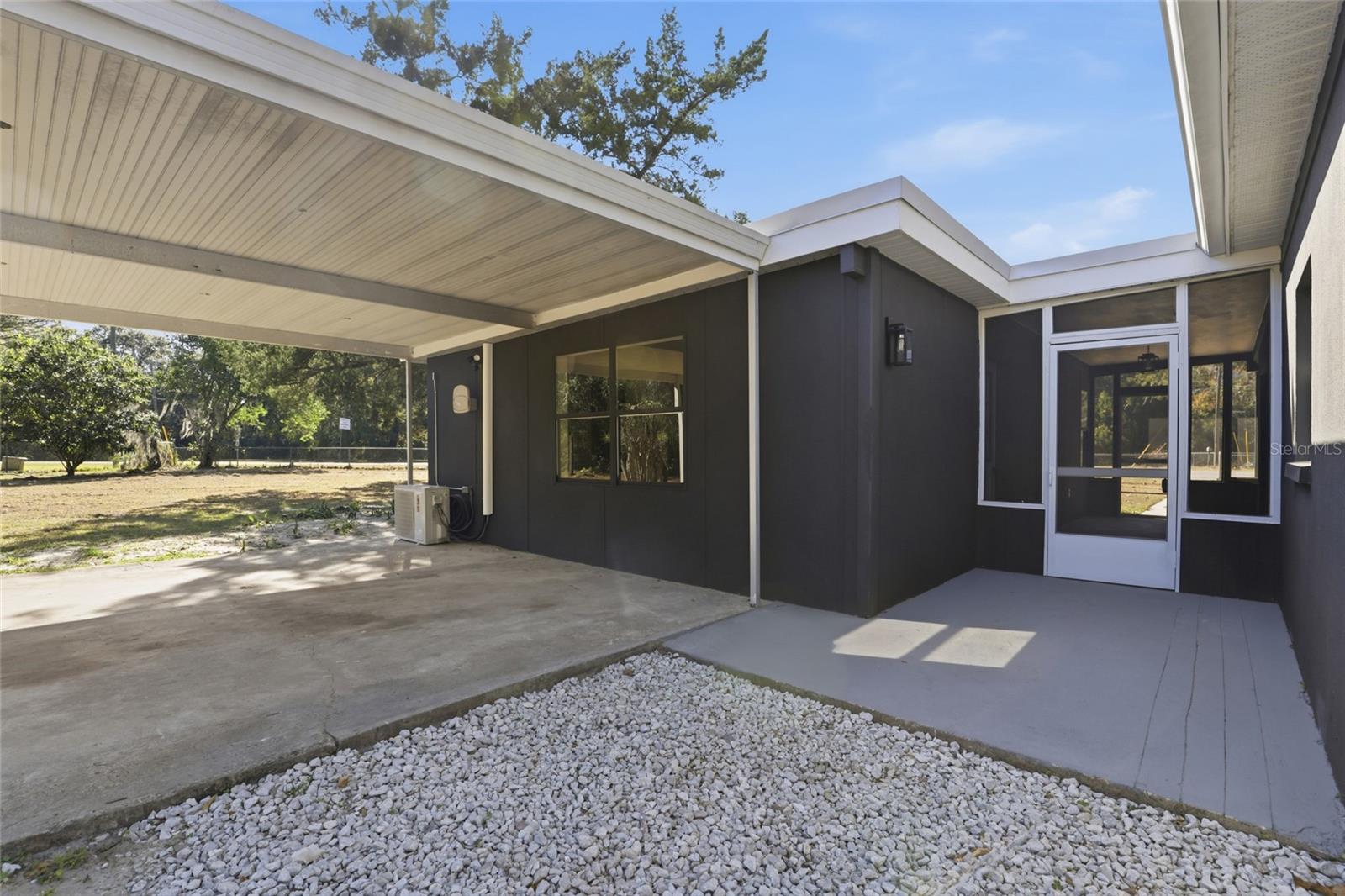 Image 27 of 40 For 9325 77th Court